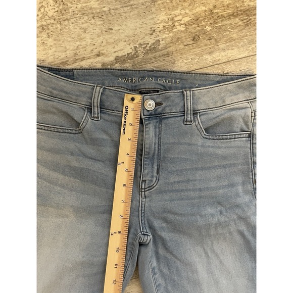 American Eagle Women's Skinny Jeans Light Wash Stretch Denim Size 10 - Picture 5 of 9